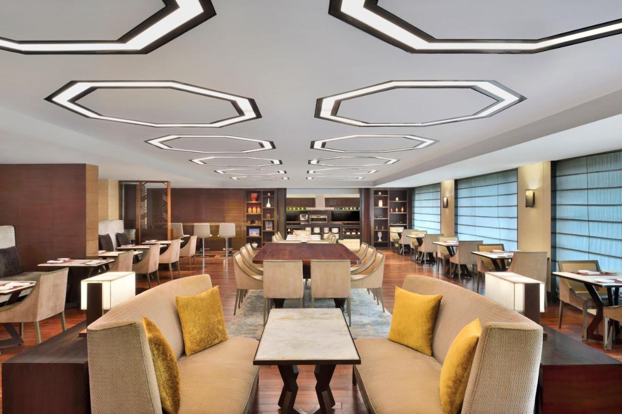 Jw Marriott Hotel New Delhi Aerocity Εξωτερικό φωτογραφία The lounge at the airport