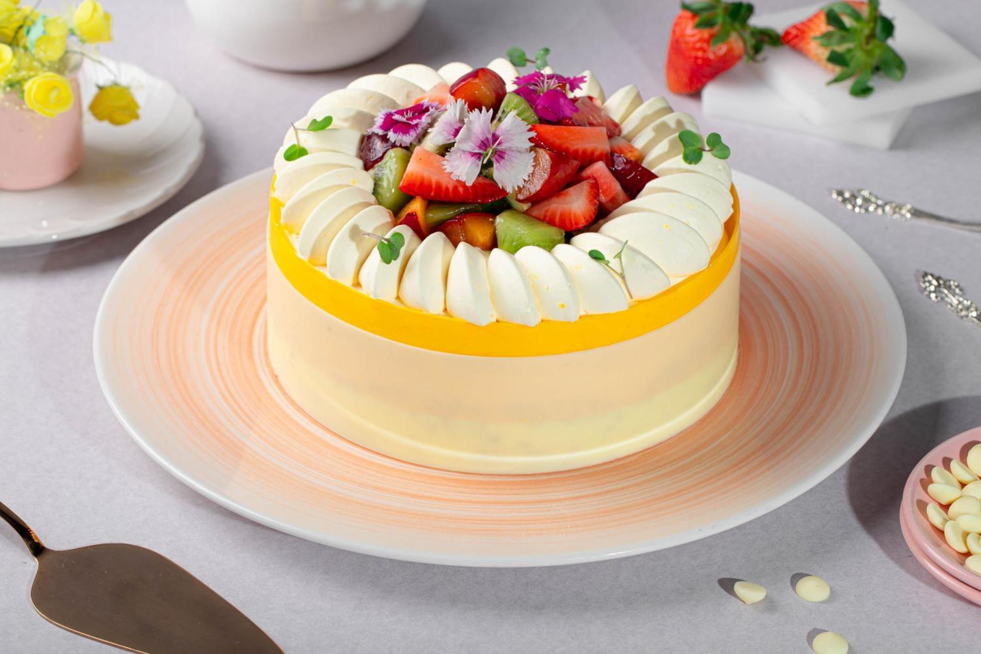 Jw Marriott Hotel New Delhi Aerocity Εξωτερικό φωτογραφία A fruit cake